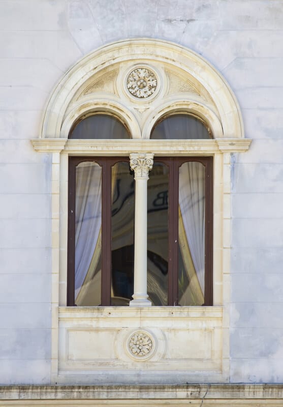Foça Merkez Pencere Söve ve Kapı Söve — Tüf Taşı — tas-sove-dekoratif —  — Foça Taş