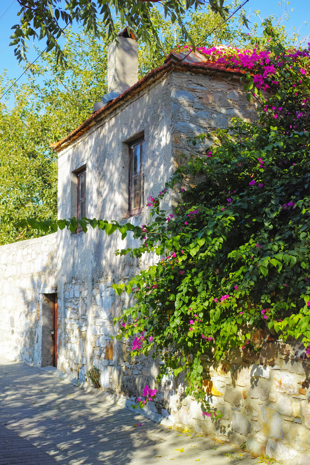 Eskifoça tarihi taş ev restorasyon